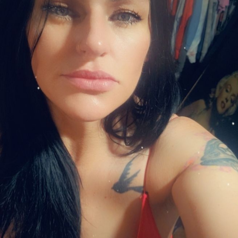 Meet your Posher, Sky